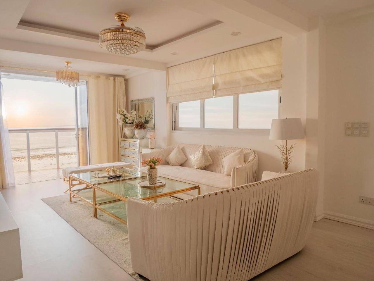 Beachfront Seaview Apartment Male Ngoại thất bức ảnh
