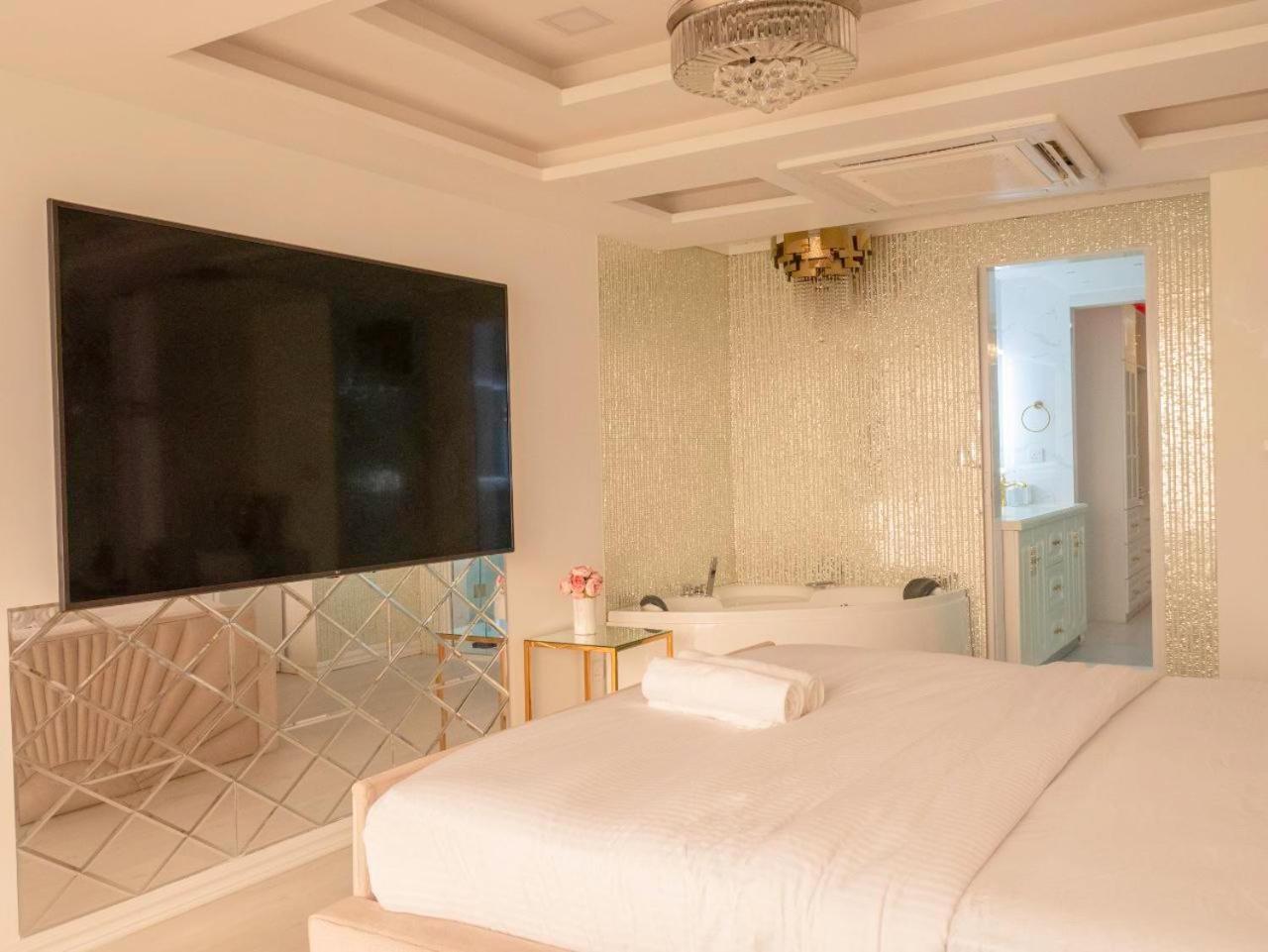 Beachfront Seaview Apartment Male Ngoại thất bức ảnh